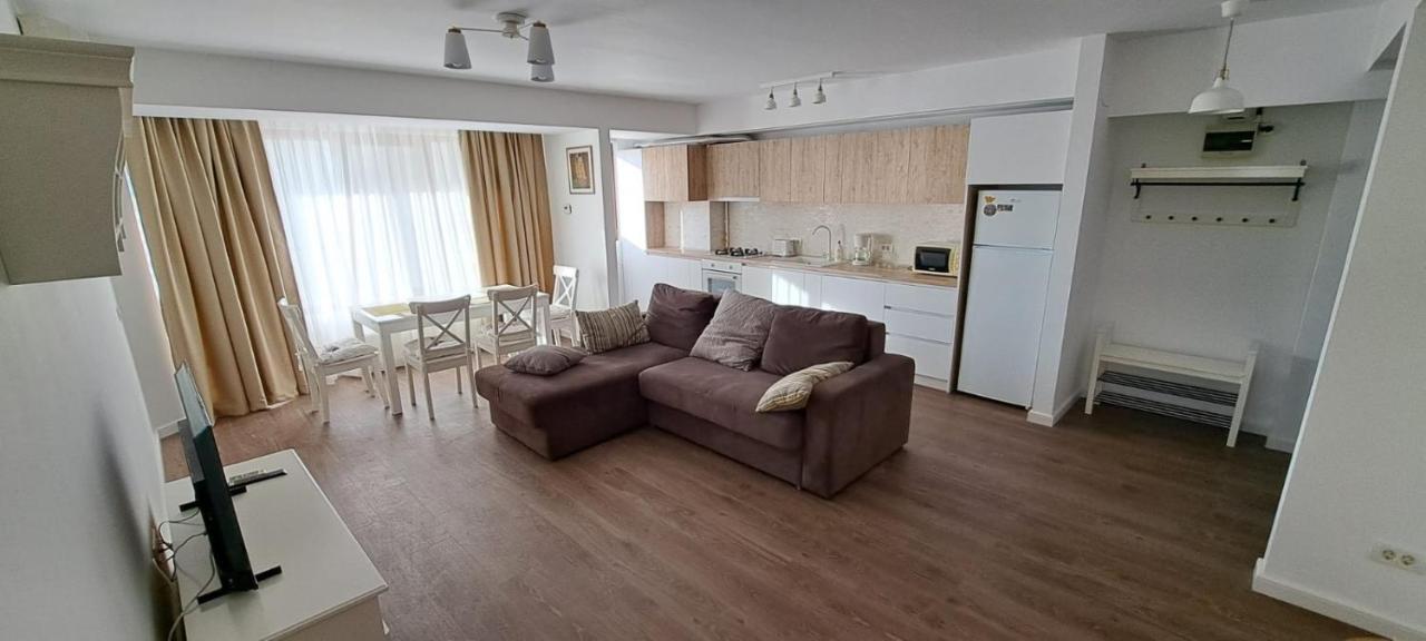 C&Y Zev Apartments 마마이아 외부 사진