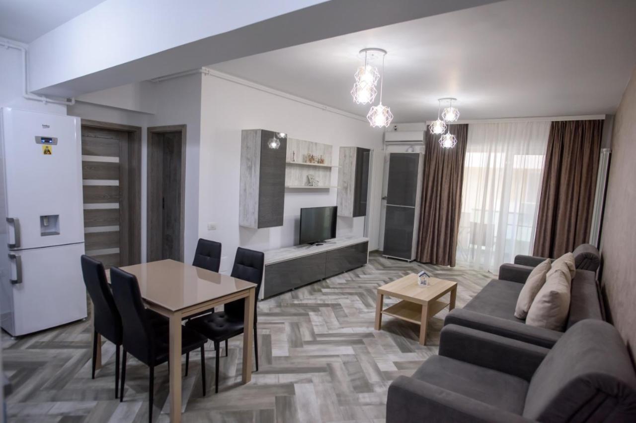 C&Y Zev Apartments 마마이아 외부 사진