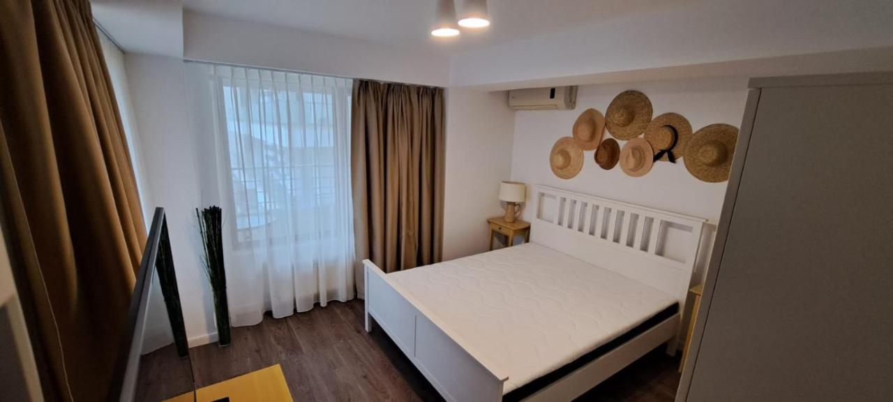 C&Y Zev Apartments 마마이아 외부 사진