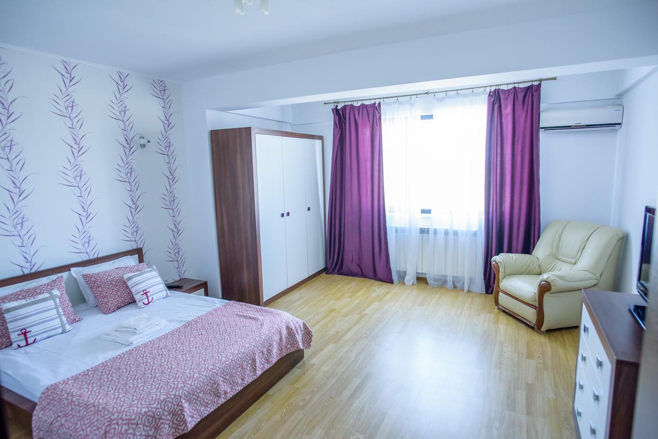 C&Y Zev Apartments 마마이아 외부 사진