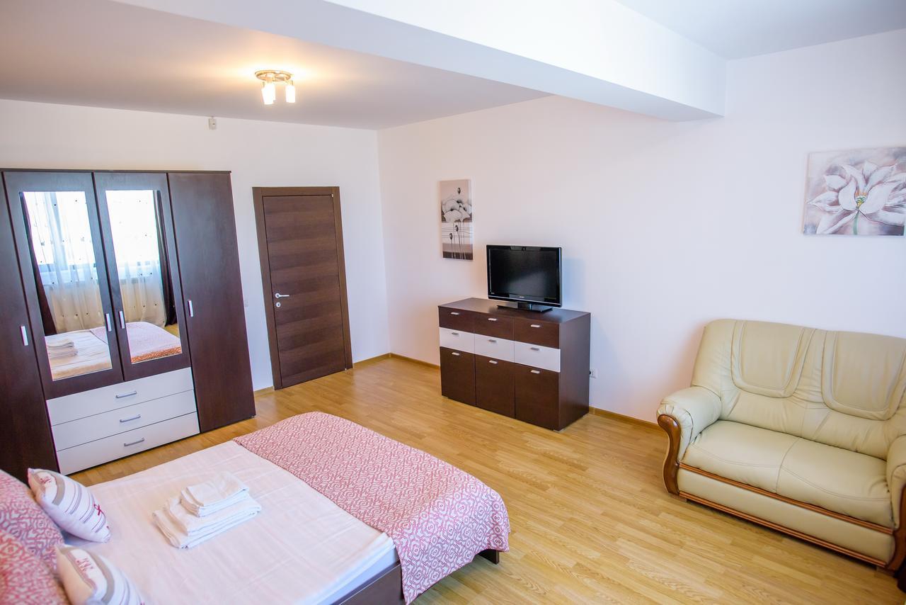 C&Y Zev Apartments 마마이아 외부 사진