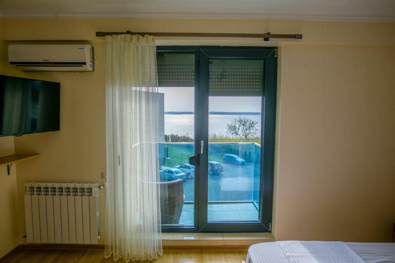 C&Y Zev Apartments 마마이아 외부 사진